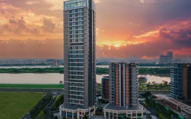 Alice • Riverview | TRANSCENDENCE • NOSTALGIA Apartment