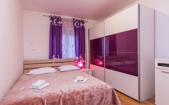 Comfortable Apartment in Zadar With TV