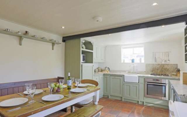 Cozy Holiday Home in Westleton With Garden