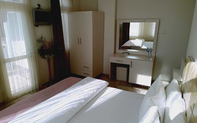 Koboroz Hotel