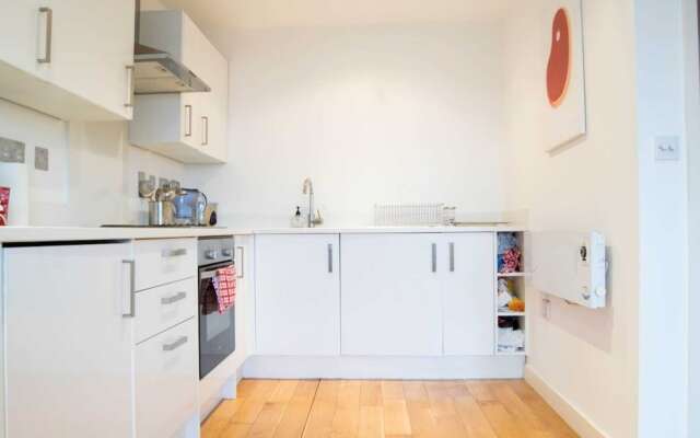 Bright 1 Bed Flat in Bermondsey