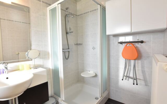 Graceful Holiday Home in Beveren aan de Ijzer With Terrace