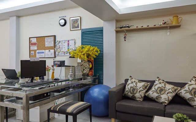 Asoke Montri Hostel