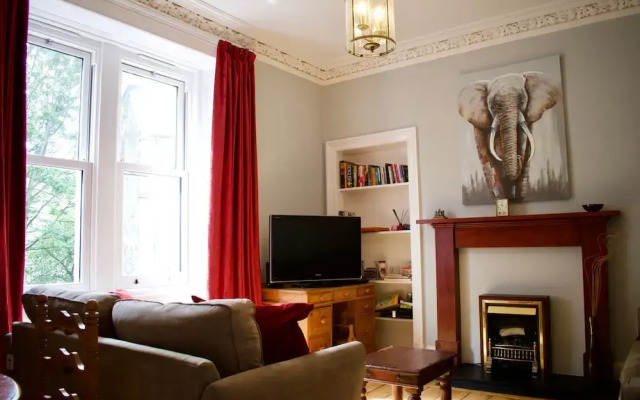 Welcoming 2 Bedroom Flat Near Fountainbridge