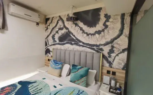 Wowo Art Hotel