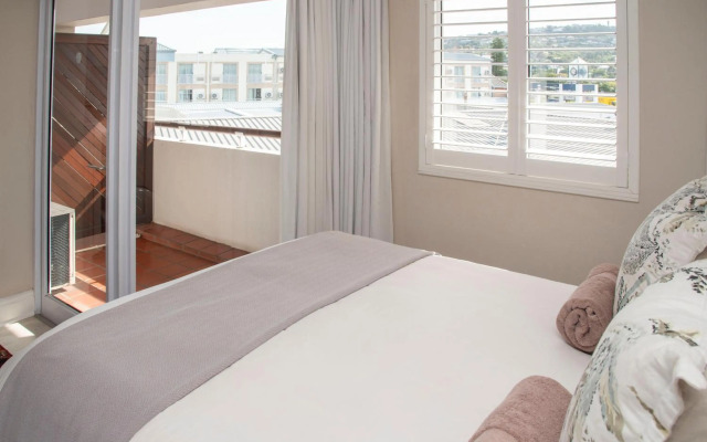 Waterfront - 19 Quay West