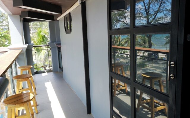 Connect Hostel Patong