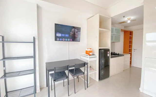 The Modern Studio Apartment At Parahyangan Residence