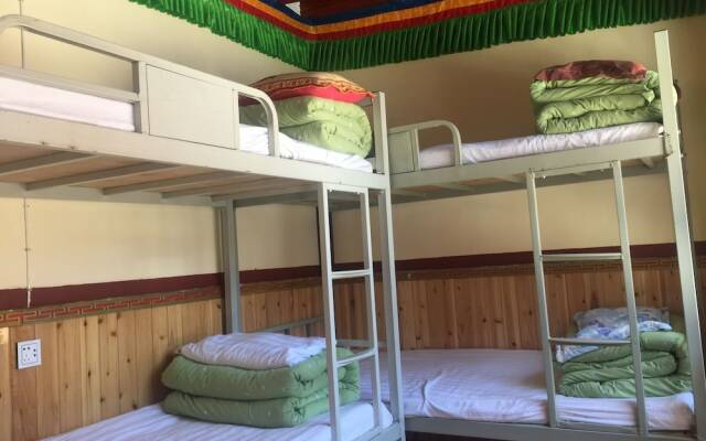 Yangkor Tibetan Homestay - Hostel