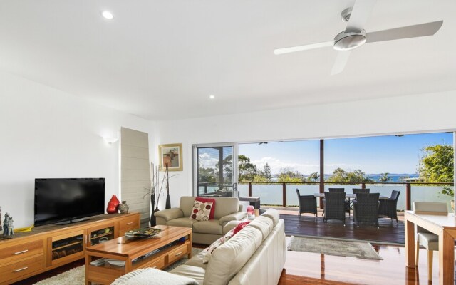 Sunny-Daze - Bonny Hills