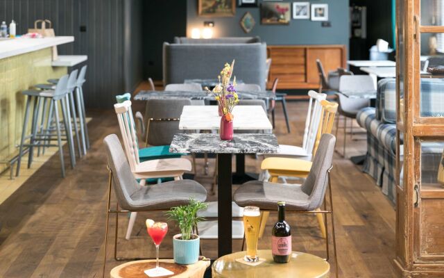 Kaijoo Hotel by HappyCulture