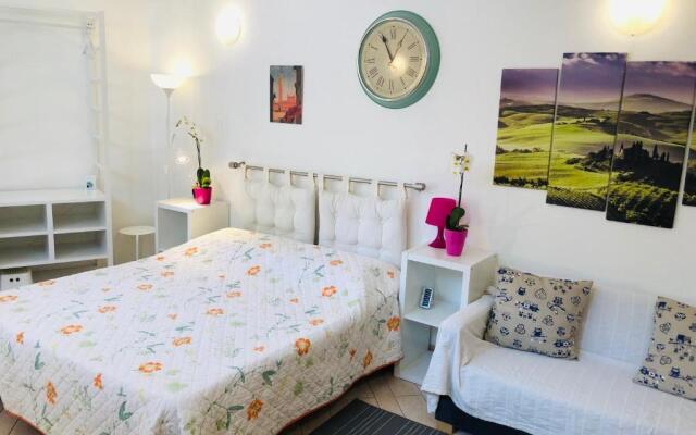 La Dolce Vita studio with free private parking