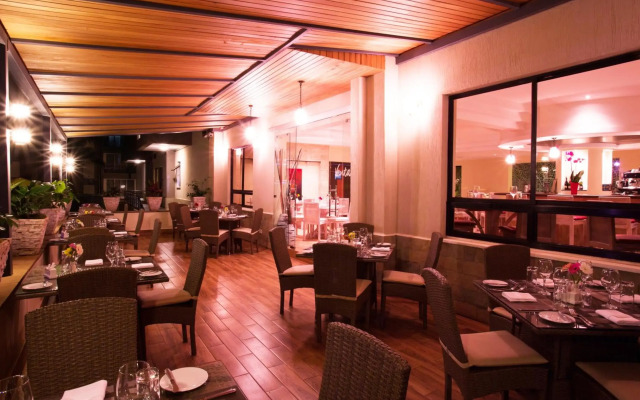 Bidwood Suite Hotel