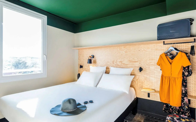 ibis Styles Lyon Meyzieu Arena Stadium