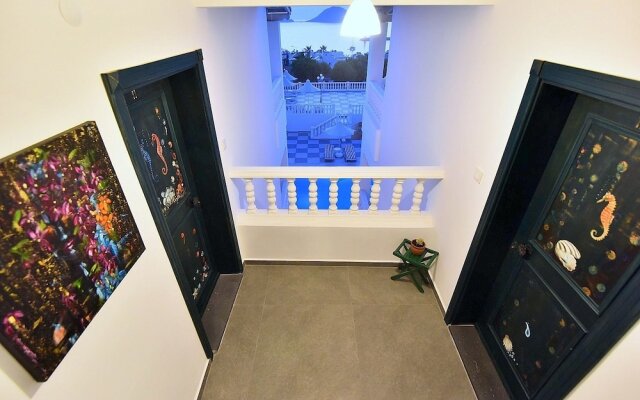 Bahama Art Hotel