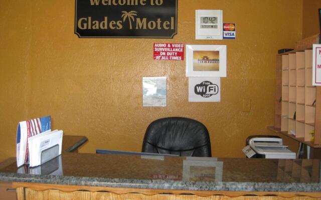 Glades Motel - Naples