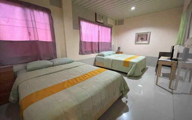 BnT Inn Cebu powered by Cocotel