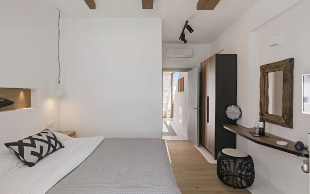 3 Elements by Stylish Stays