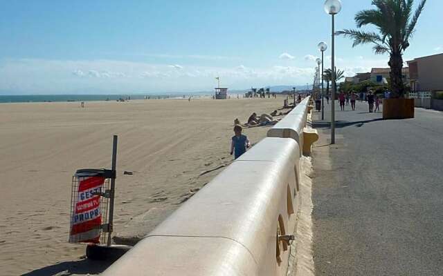 hotelF1 Narbonne Sud