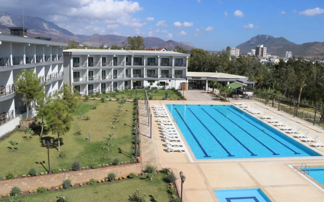 Toros Holiday Resort & Spa