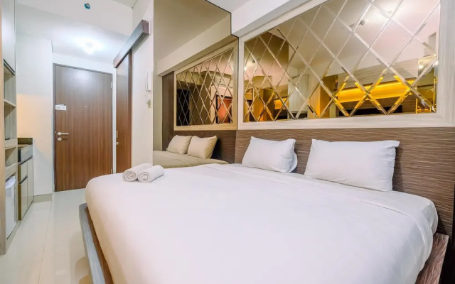 Warm And Minimalist Studio Room Transpark Cibubur Apartment