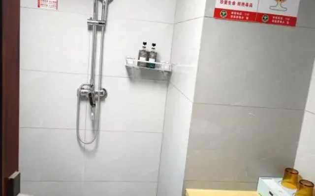 Lingzhou International Hotel