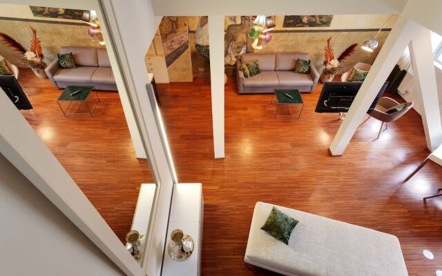 EMPIRENT River Apartments