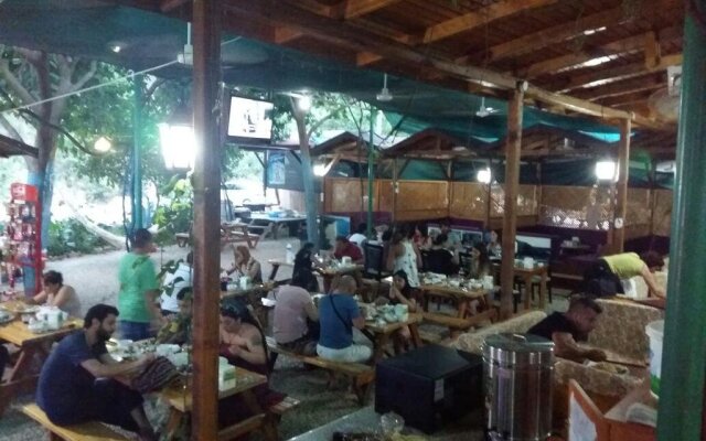Olympos Tatilya Pansiyon