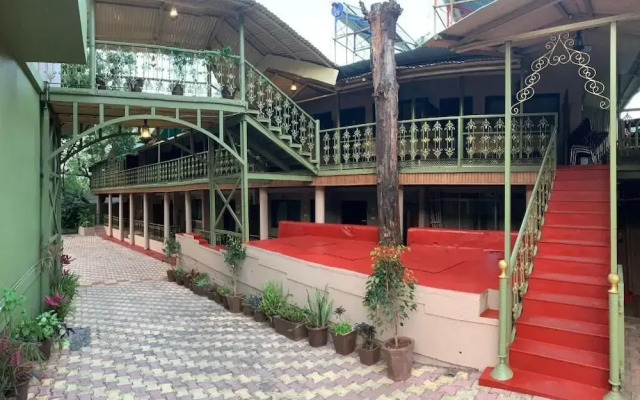 Pan Hill Hotel
