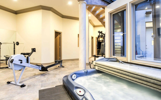 The Residence Club Vancouver