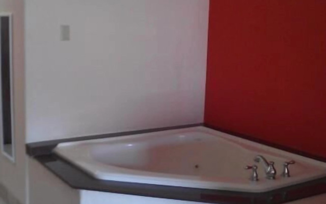 Robinson Inn and Suites