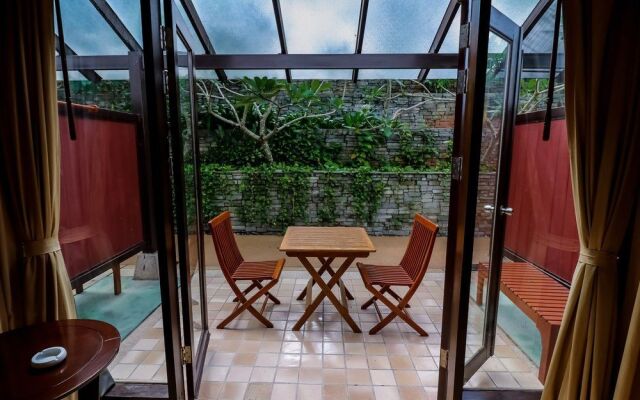 NIDA Rooms Phuket Marina Rose