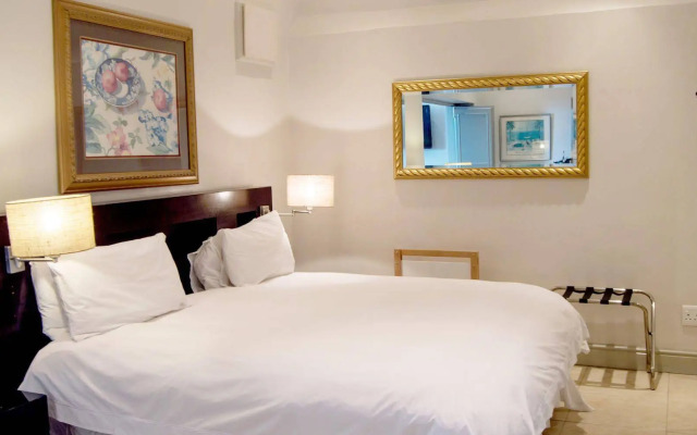 Hotel Charles