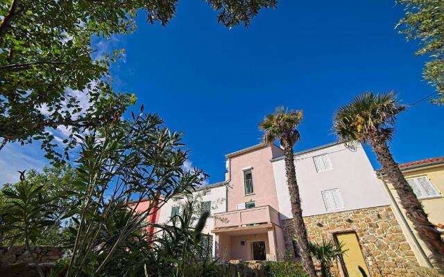 Holiday House Rab