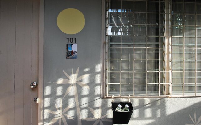 Baan JaJa Guesthouse