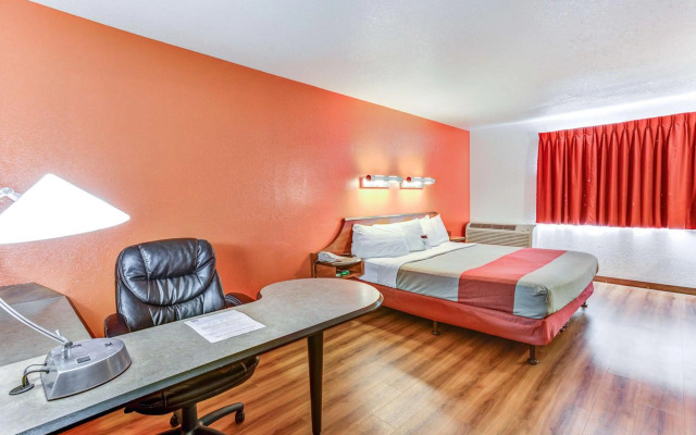 Motel 6 Portland, OR - Tigard West