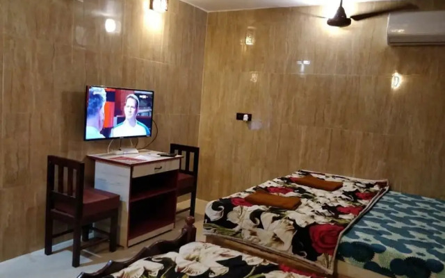 Rajalakshmi Guest House