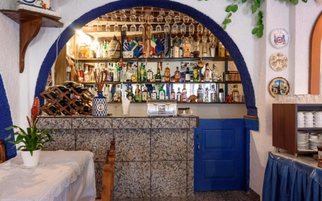 Hotel Porto Perissa
