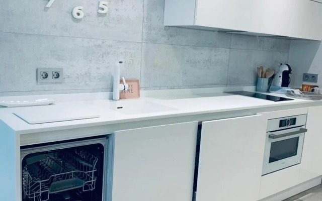 Cathedral Studio, Luxury studio in Cathedral area, Parking Optional