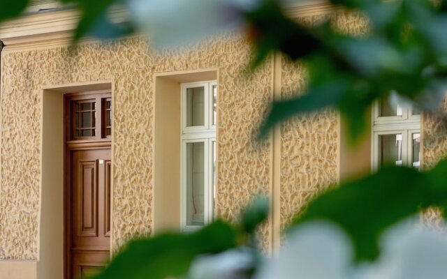 Apartment Dwernickiego Cracow by Renters