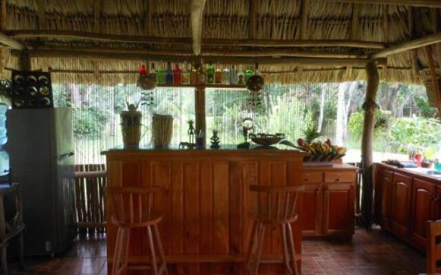 Macaw Bank Jungle Lodge