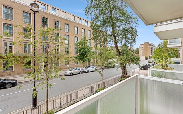 Belgravia Apartment 8