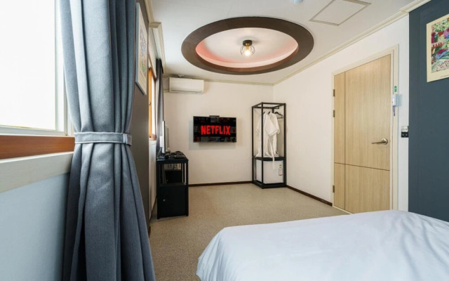 Suwon Station Hotel The Gallery