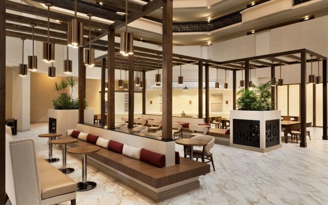 Embassy Suites by Hilton Phoenix Downtown North