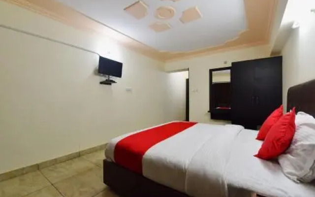 Sandalee Comforts by OYO Rooms