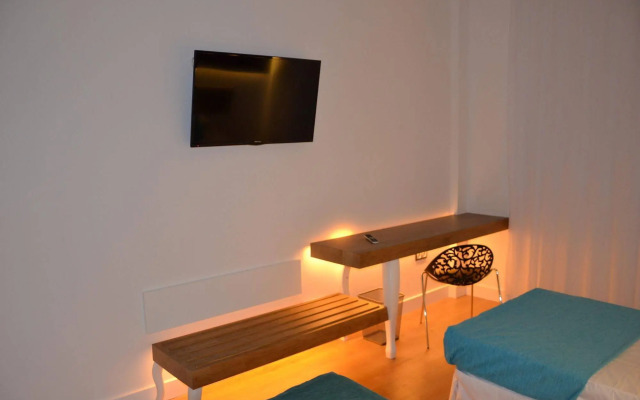 Hotel Brisamar Suites
