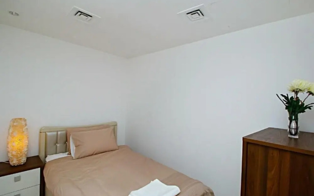 R&H Trident Grand Residences