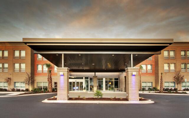 Holiday Inn Express & Suites Charleston NE Mt Pleasant US17, an IHG Hotel