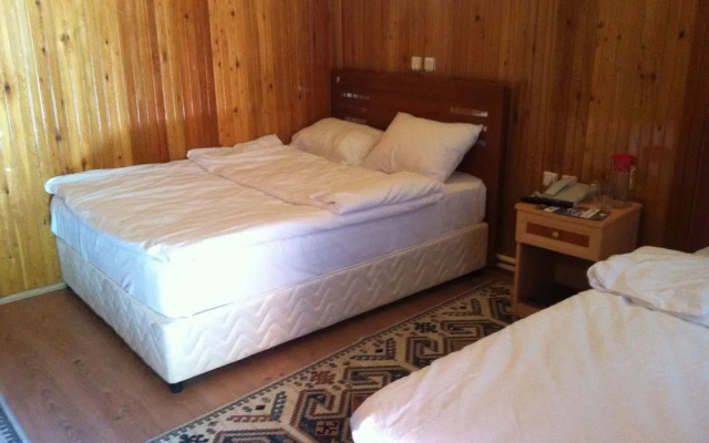 Minaz Motel