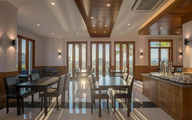 Sann View Hotel